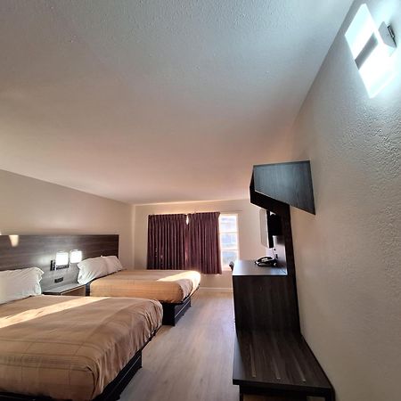 Budget Inn - Roxboro Екстериор снимка